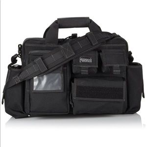 Maxpedition tactical operator attaché